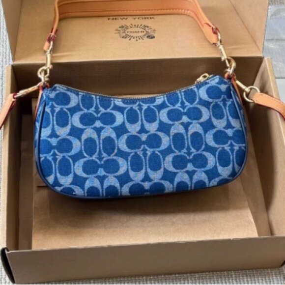 Coach Ashton bag in signature denim CY700 NWT - Picture 5 of 9